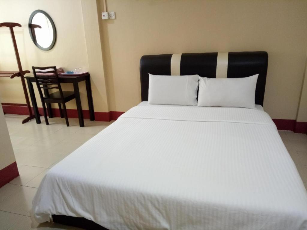 History Hotel Kangar Luaran gambar